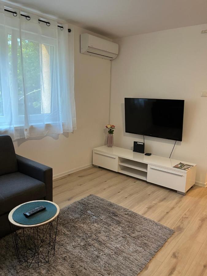 Apartment Vbk โอซีเยก ภายนอก รูปภาพ